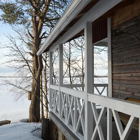 Santa's Little Village - Uitonniemi 2*