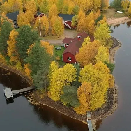 Santa's Little Village - Uitonniemi Hotel