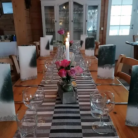 Ξενοδοχείο Santa's Little Village - Uitonniemi