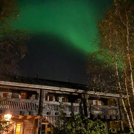 Santa's Little Village - Uitonniemi 2*