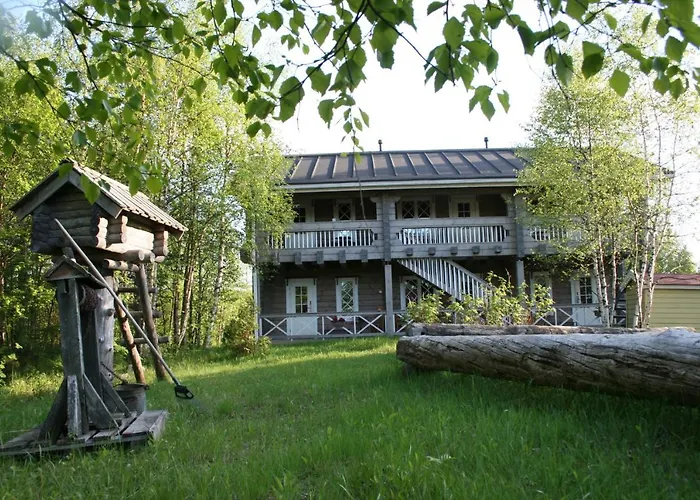 Santa's Little Village - Uitonniemi Hotel