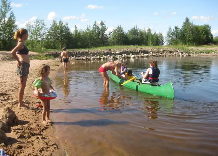 Santa's Little Village - Uitonniemi فندق 2*