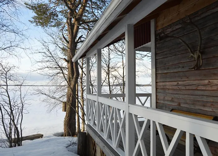 Santa's Little Village - Uitonniemi 2*